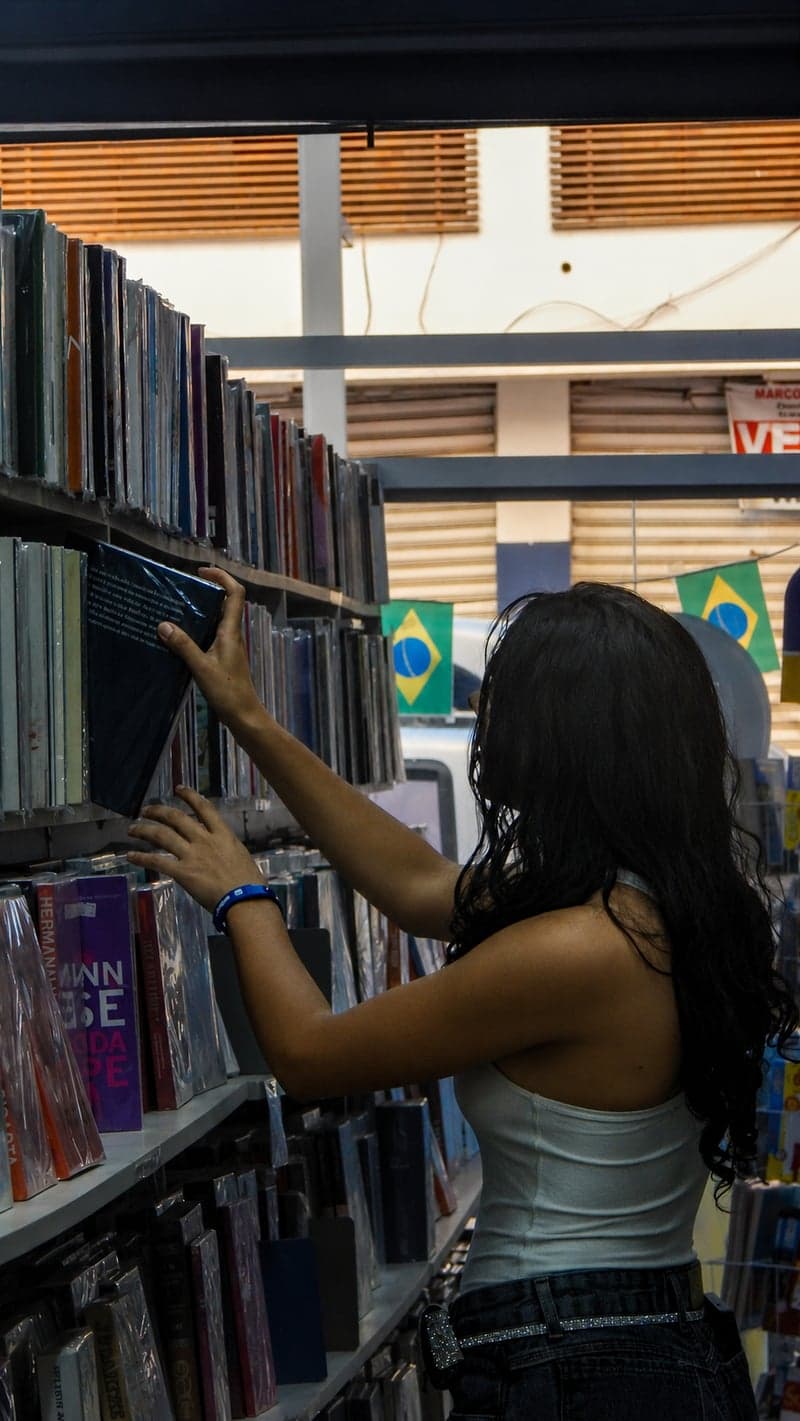 Rua 14 de Julho Bookstore