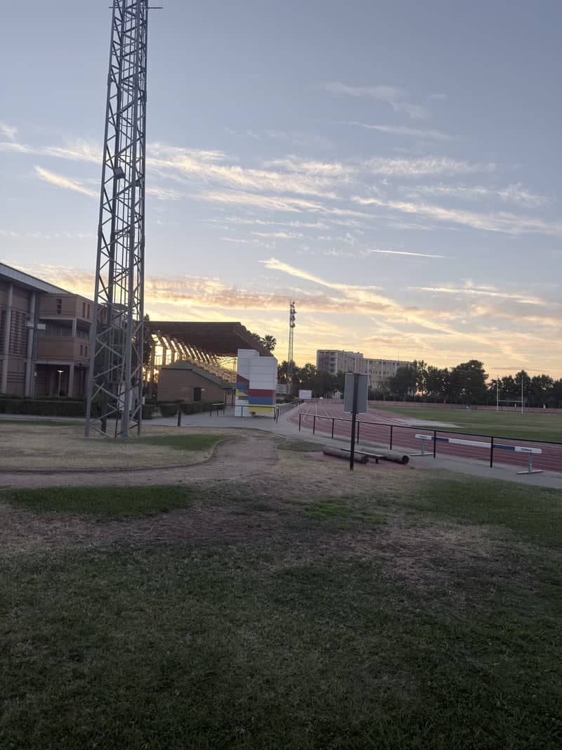 Pistas de Atletismo de la Granadilla - Image 1