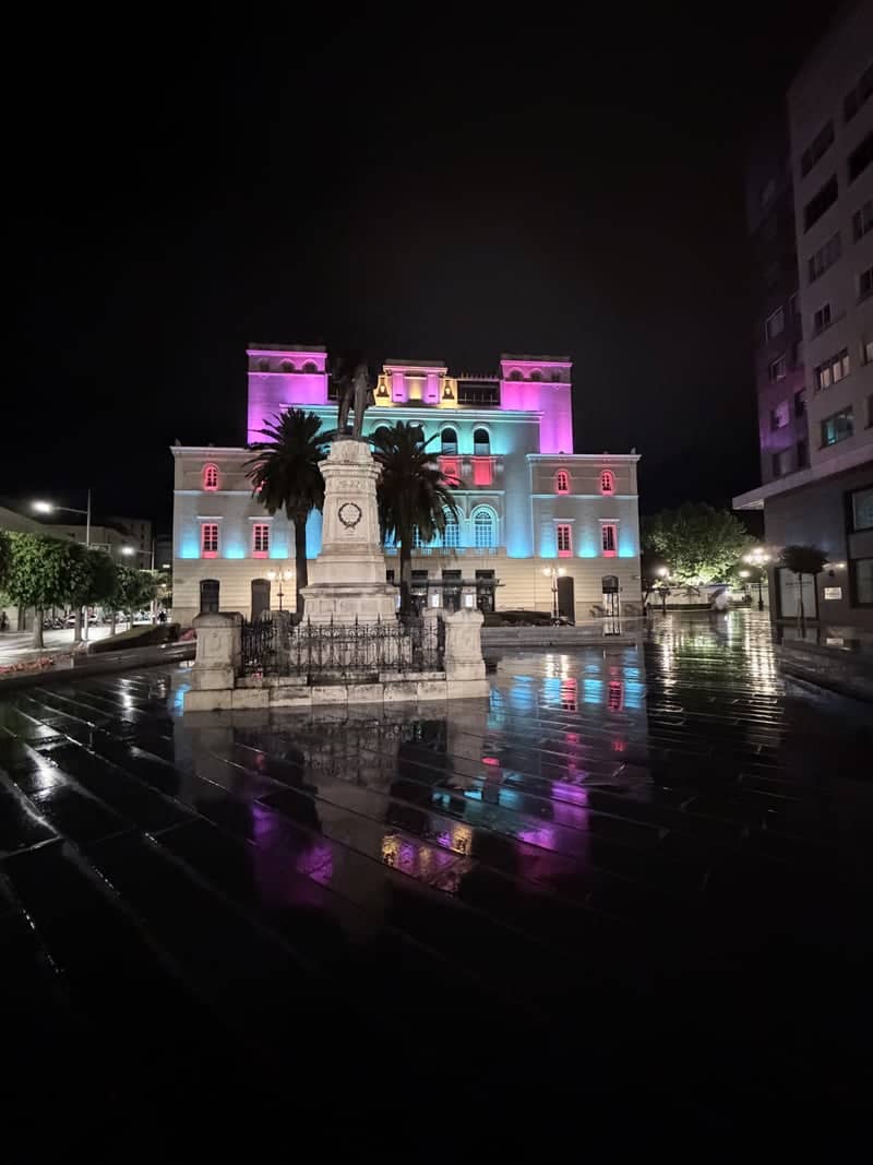 Teatro López de Ayala & Plaza Minayo - Image 1