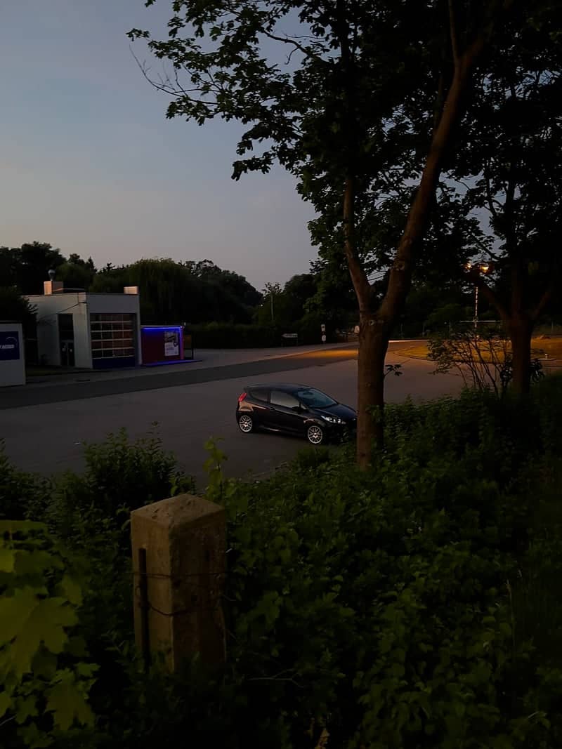 Leinstraße Automotive Overlook - Image 1