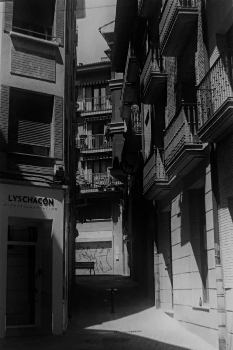 Plaza de los Fueros Alleyways - Image 1