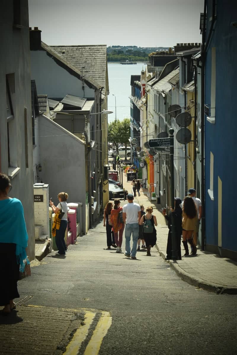 West View Hill, Cobh - Image 1