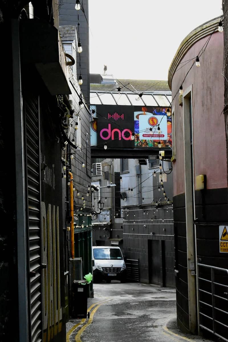 DNA Nightclub Alleyway - Image 1