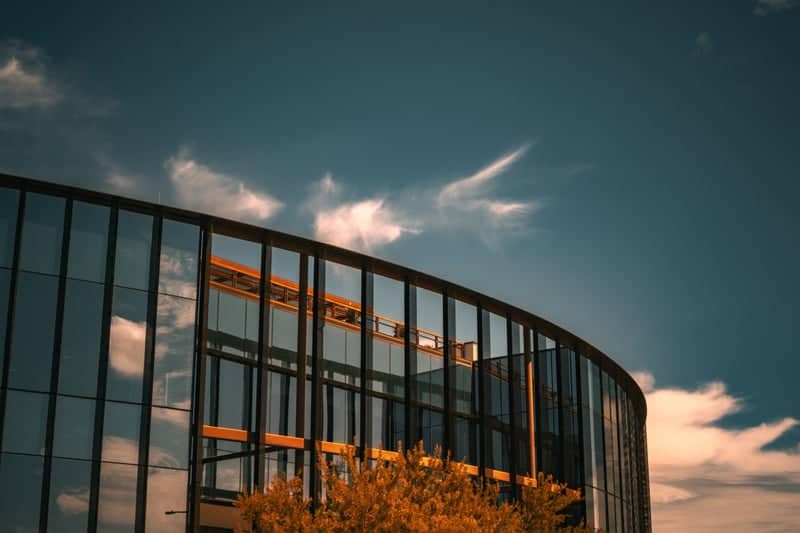 McDowell Road Modern Architecture - Image 1