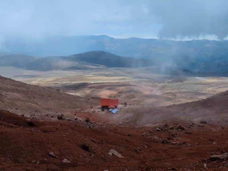 Refugio Carrel, Chimborazo - Image 1