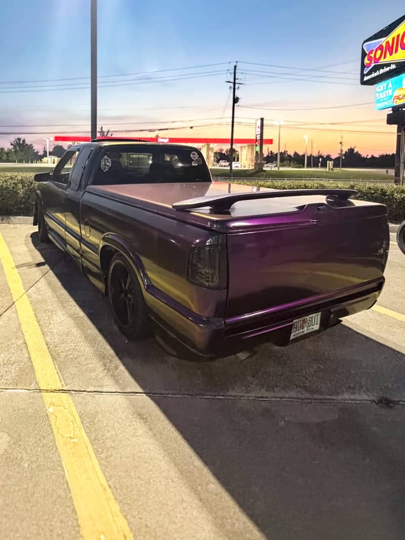 Sonic Drive-In Sunset Parking - Image 1