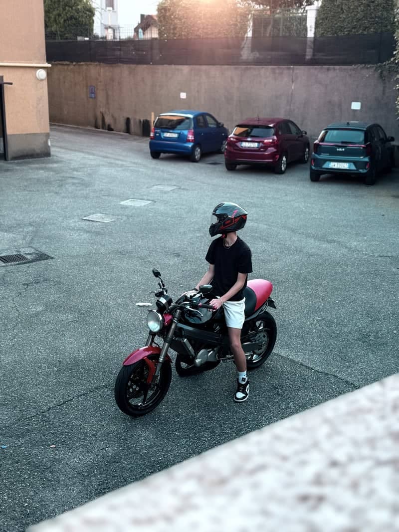 Varese Residential Courtyard - Image 1