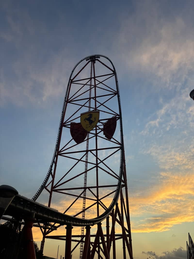 Red Force, Ferrari Land - Image 1