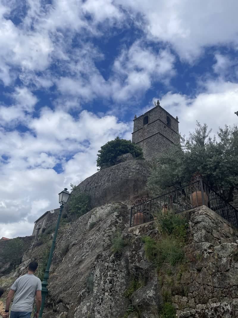 Torre do Relógio, Monsanto - Image 1
