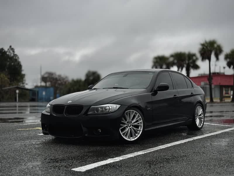 Front Beach Road Automotive Spot - Image 1