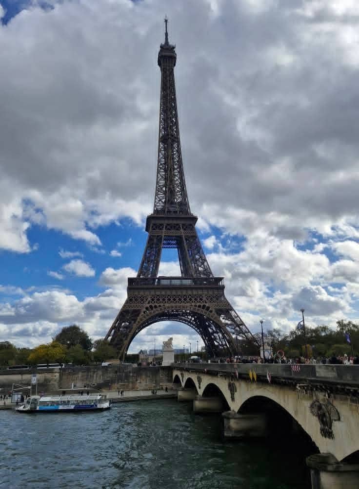 Eiffel Tower - Image 1