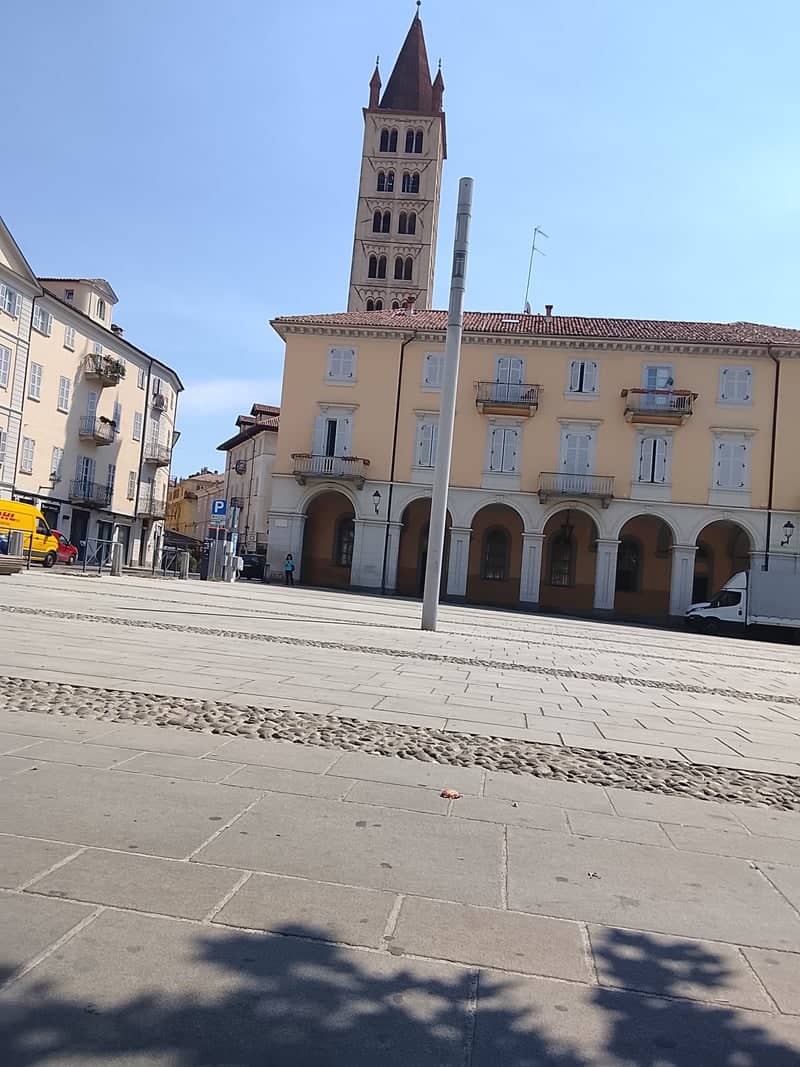 Piazza Duomo, Biella - Image 1