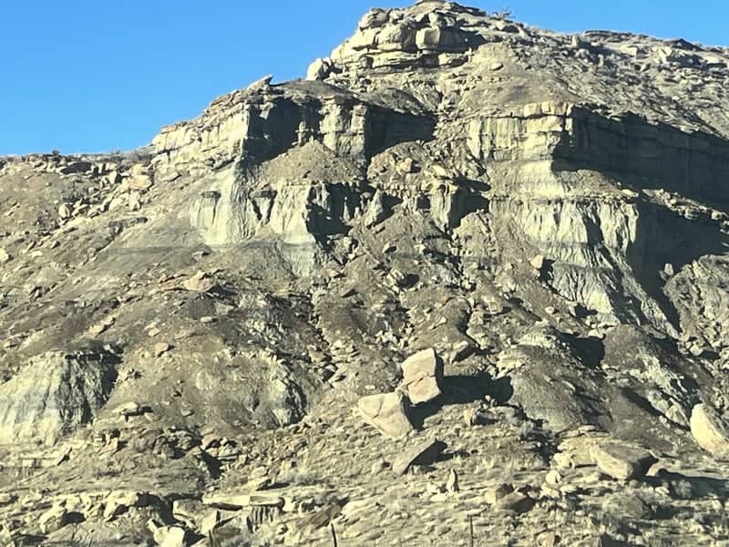 Gallup Sandstone Cliffs - Image 1