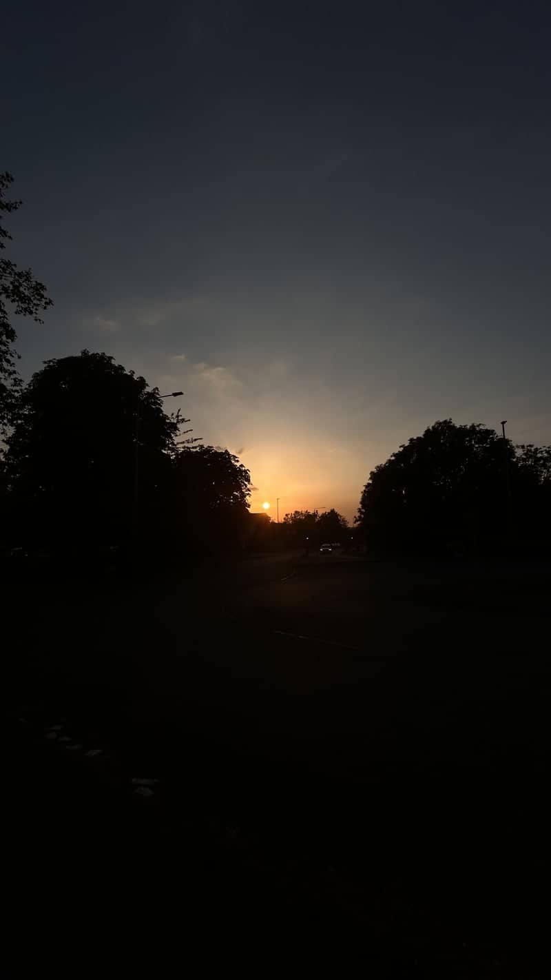 Amadis Road Sunset View - Image 1