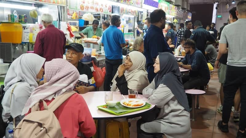 Island Club Road Hawker Center - Image 1