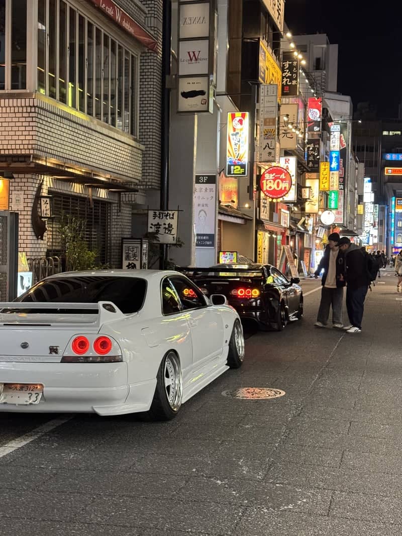 Nishishinjuku Neon Alleys - Image 1