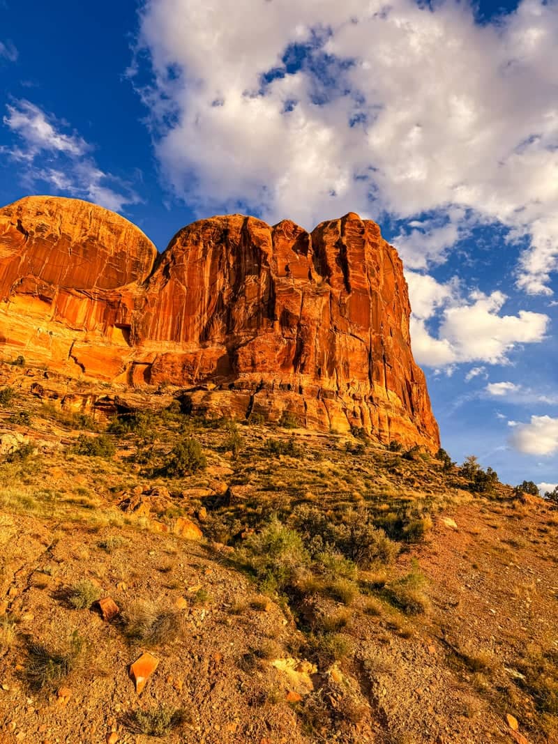 Moab Red Rock Cliffs - Image 1