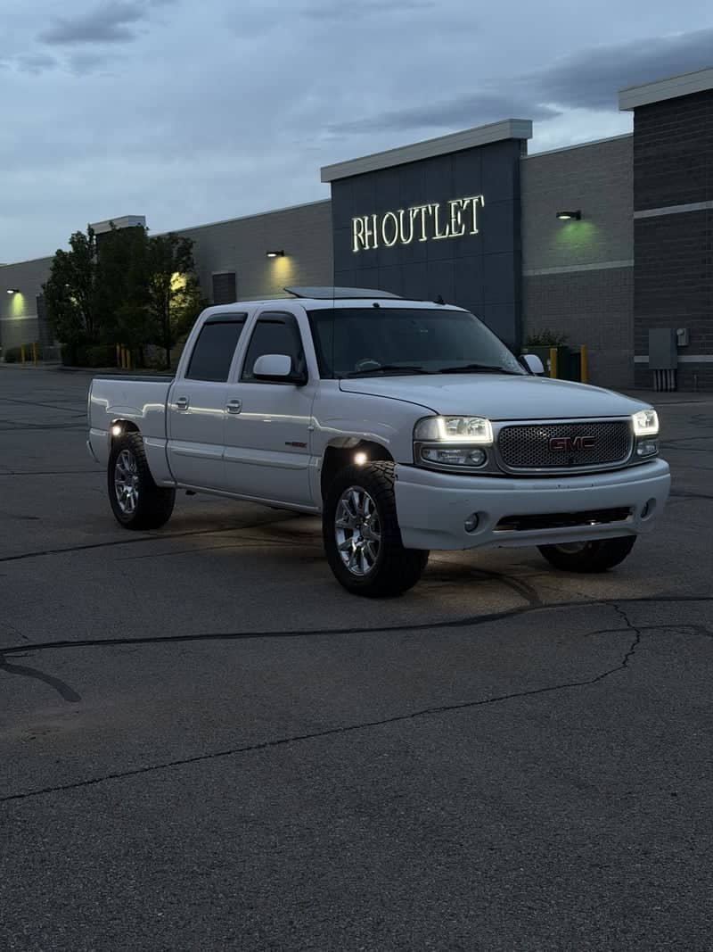 RH Outlet South Jordan - Image 1
