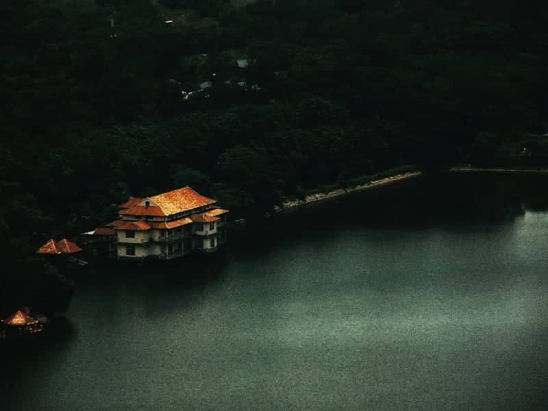 Thịnh Minh Lakeside Retreat - Image 1