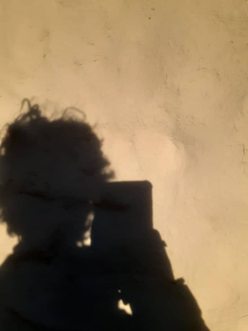 Textured Adobe Wall in Neuquén - Image 1