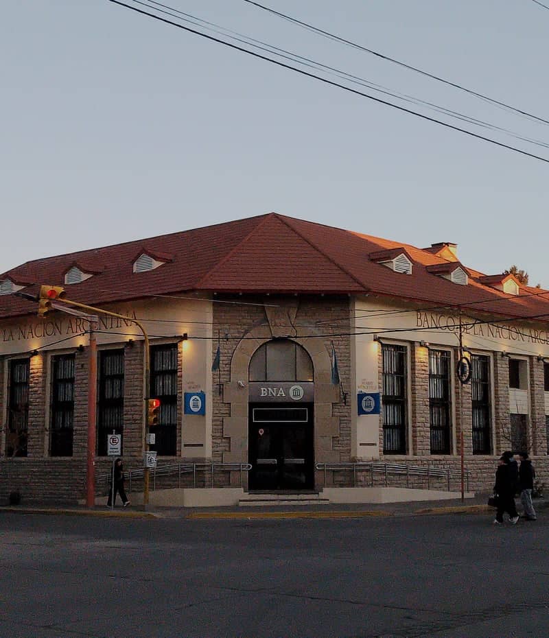 Banco de la Nación Argentina, Zapala - Image 1