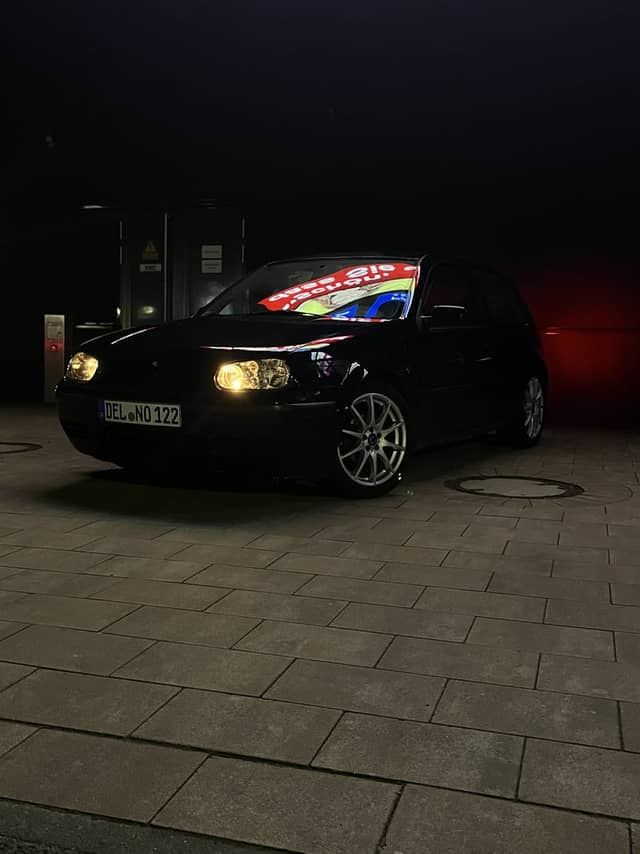 Lange Straße Urban Night Spot - Image 1