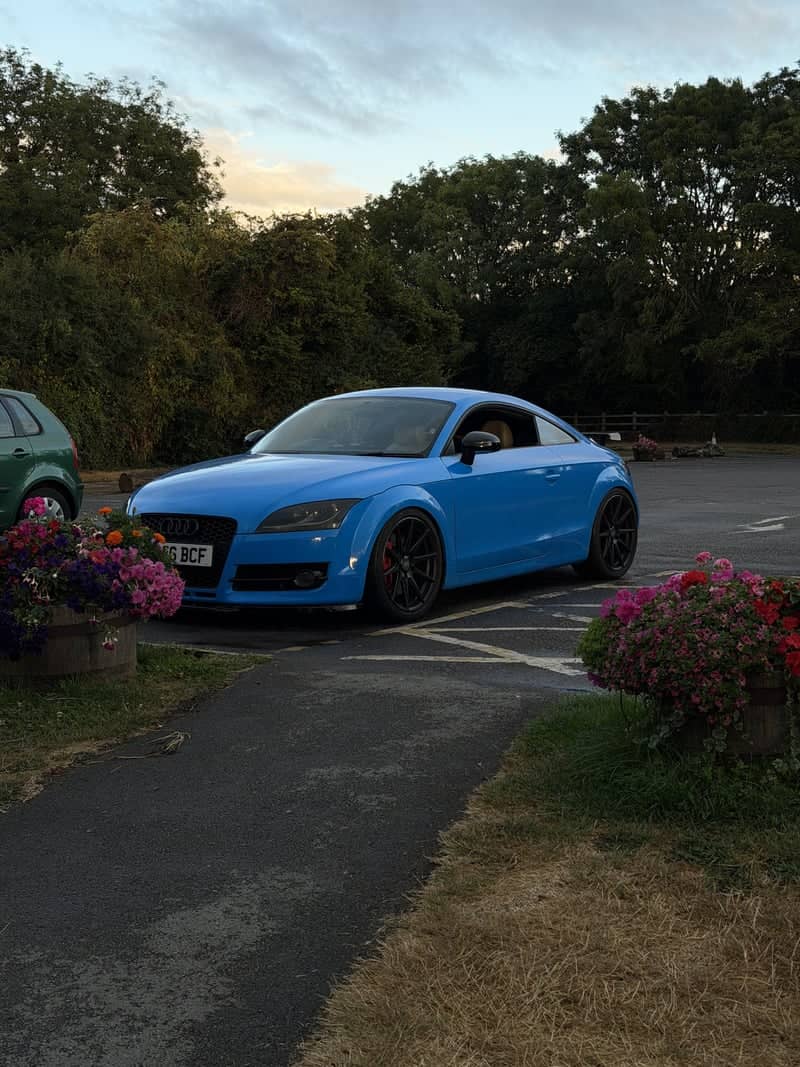 Gloucester Ski Centre Parking - Image 1
