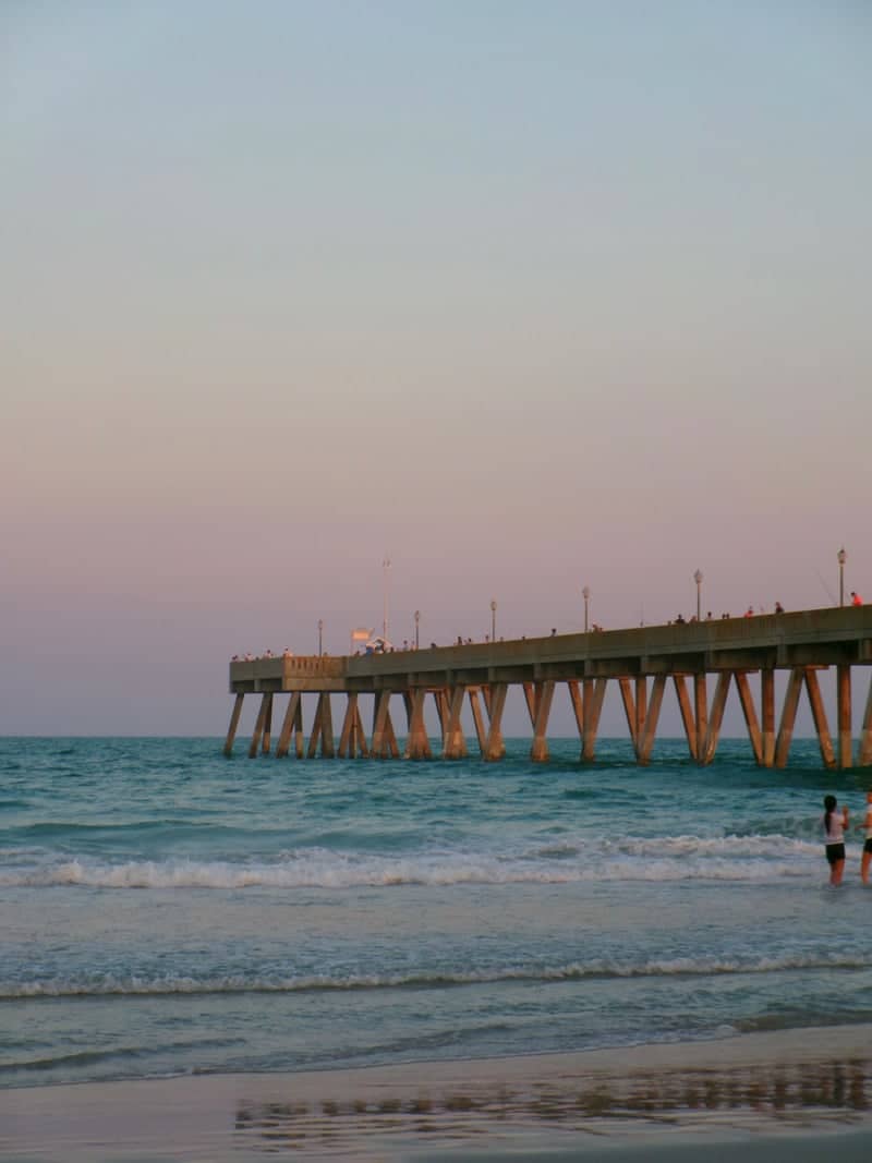 Johnnie Mercers Fishing Pier - Image 1