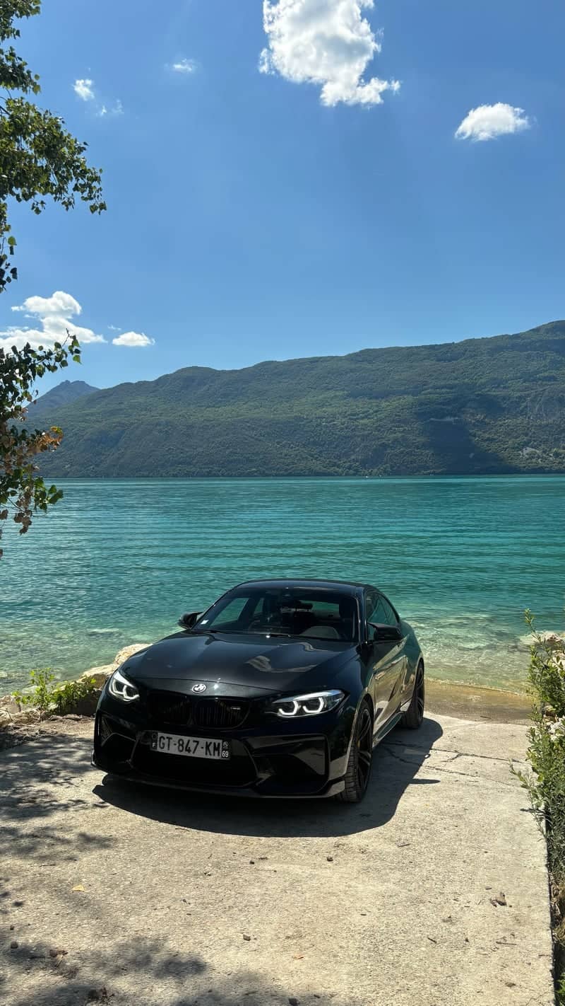 Lac du Bourget Lakeside Overlook - Image 1