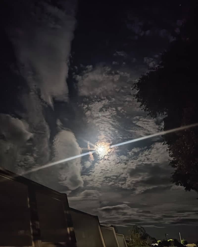 La Bañeza Night Sky View - Image 1