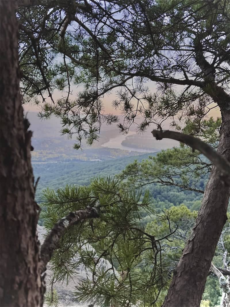 Lookout Mountain West Brow Overlook - Image 1