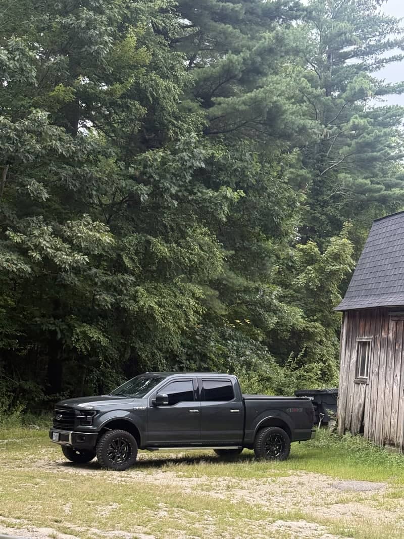 Rustic Barn at Orneville - Image 1