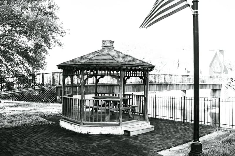 Perryville Riverfront Gazebo - Image 1
