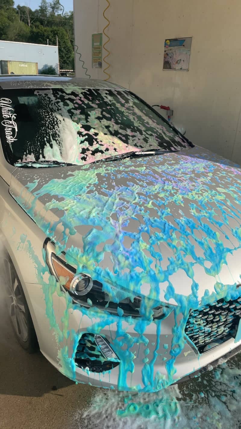 Carbondale Self-Service Car Wash - Image 1